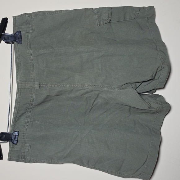 Jones New York Sport Olive Cargo Shorts - Picture 5 of 6